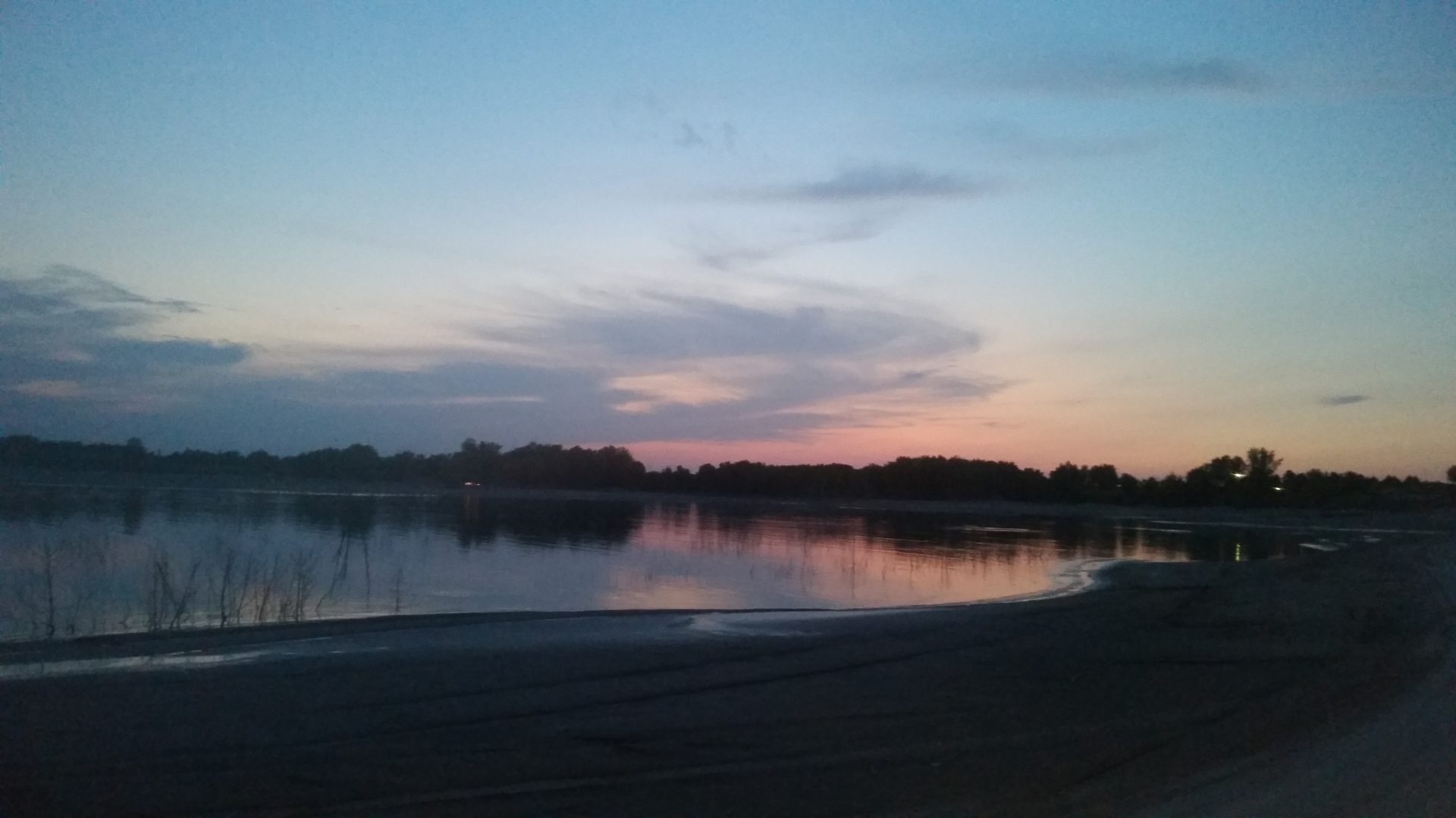 Photos Big Mac Marina Boat, Jetski Rental at Lake McConaughy